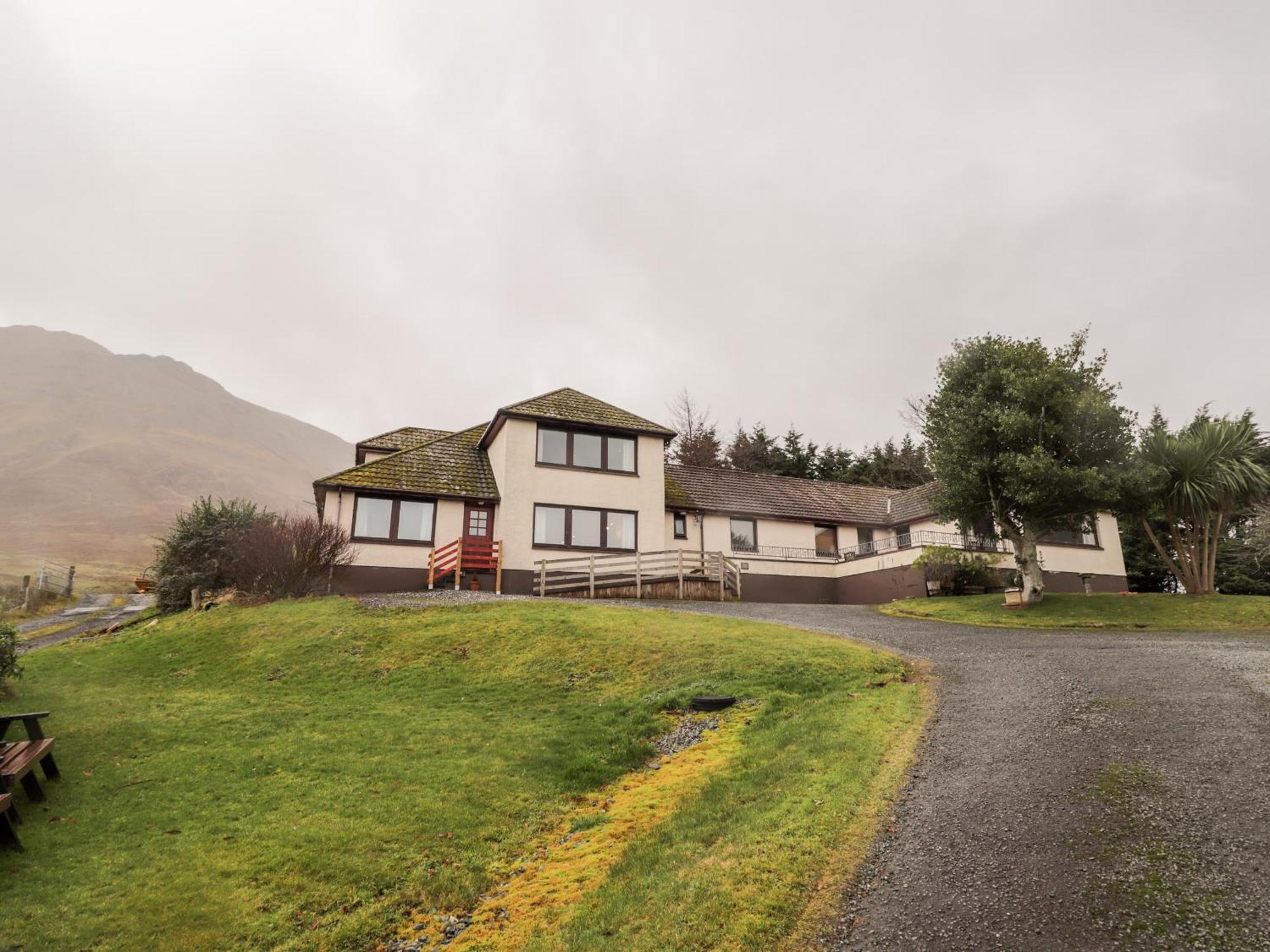 Mackenzies Peak Villa Sconser Luaran gambar